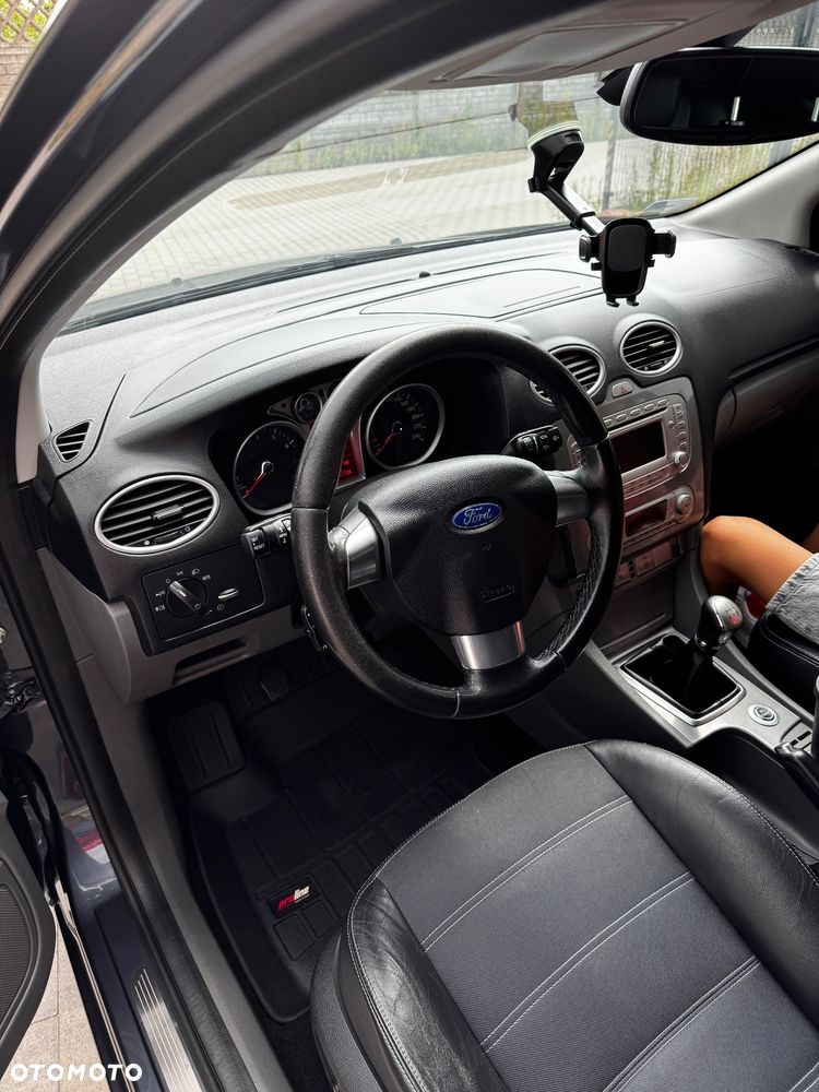 Ford Focus 2.0 Platinium X - 4