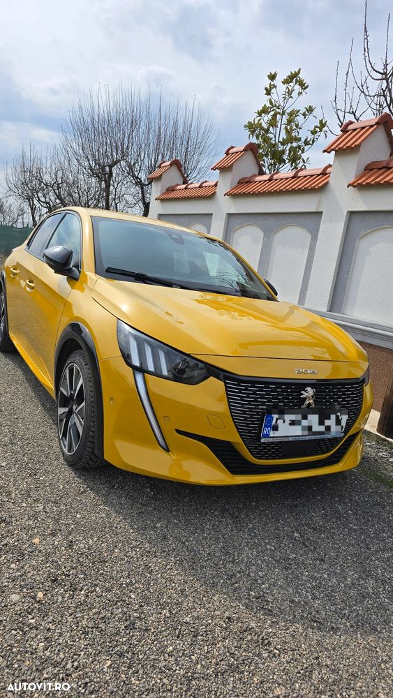 Peugeot 208 1.2 L PureTech STT EAT8 GT Line - 1