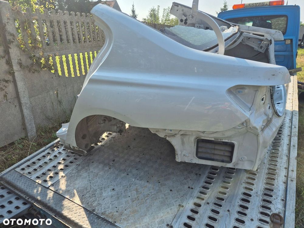 błotnik pas wanna tył BMW 7 G11 - 1