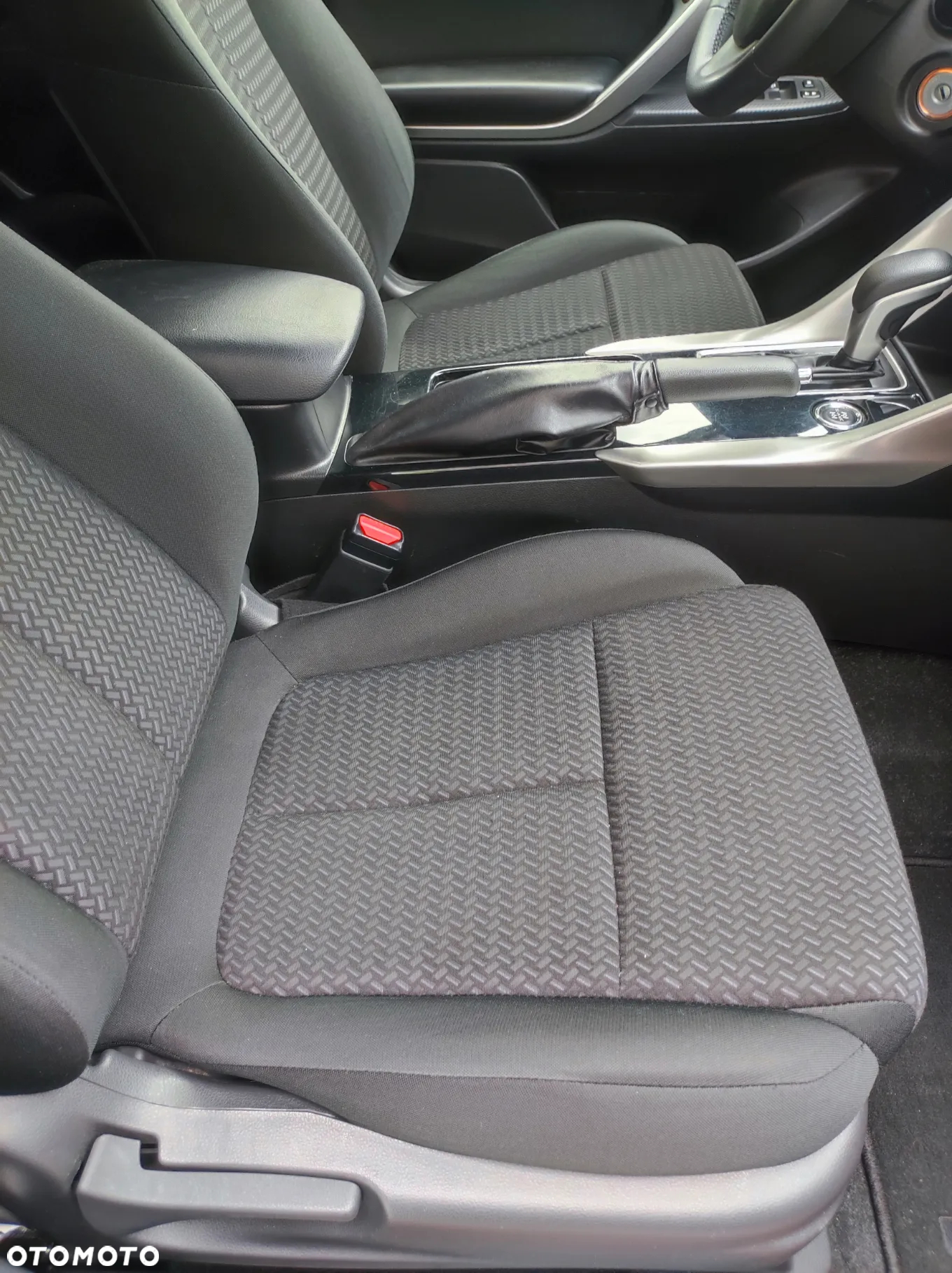 Mitsubishi Eclipse Cross 1.5 T GPF Instyle CVT 4WD - 19
