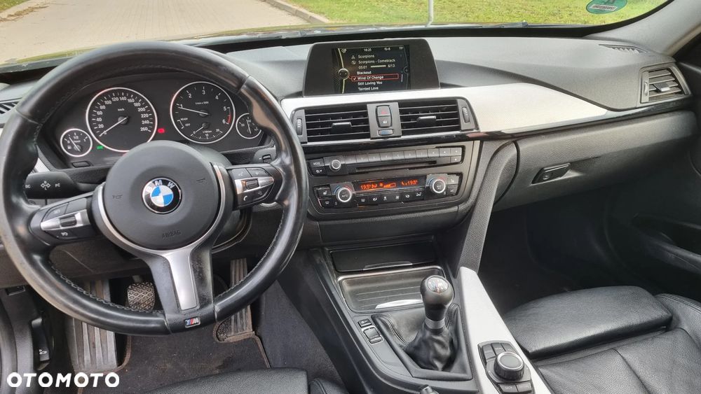 BMW Seria 3 - 12