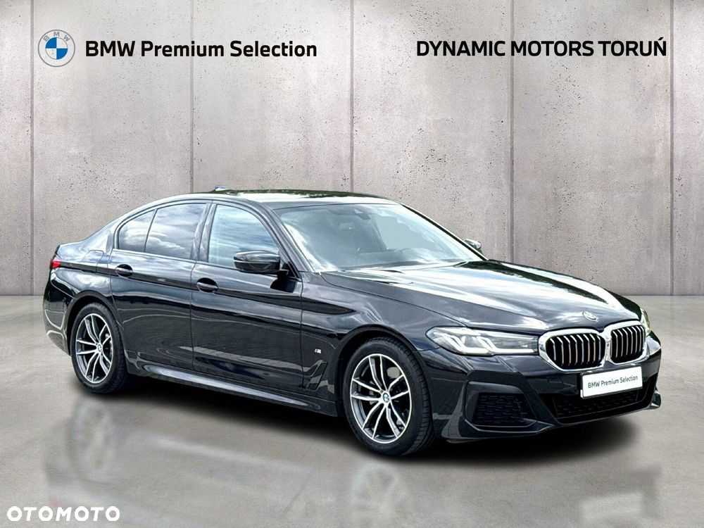 BMW Seria 5 520d M Sport - 10