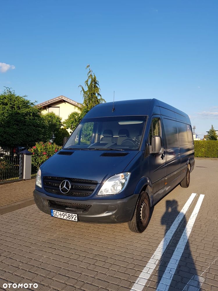 Mercedes-Benz Sprinter - 2
