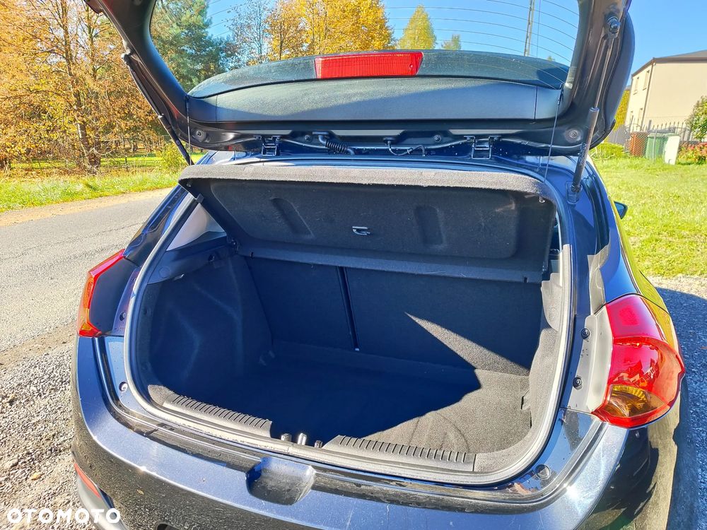 Kia Ceed 1.4 CVVT Attract - 13