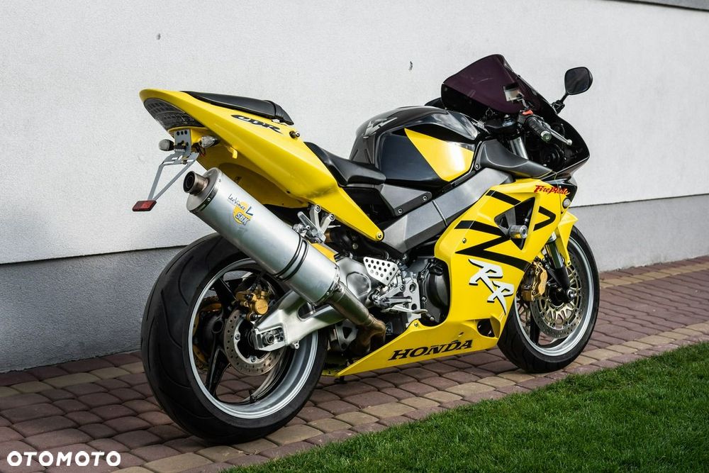 Honda CBR - 3