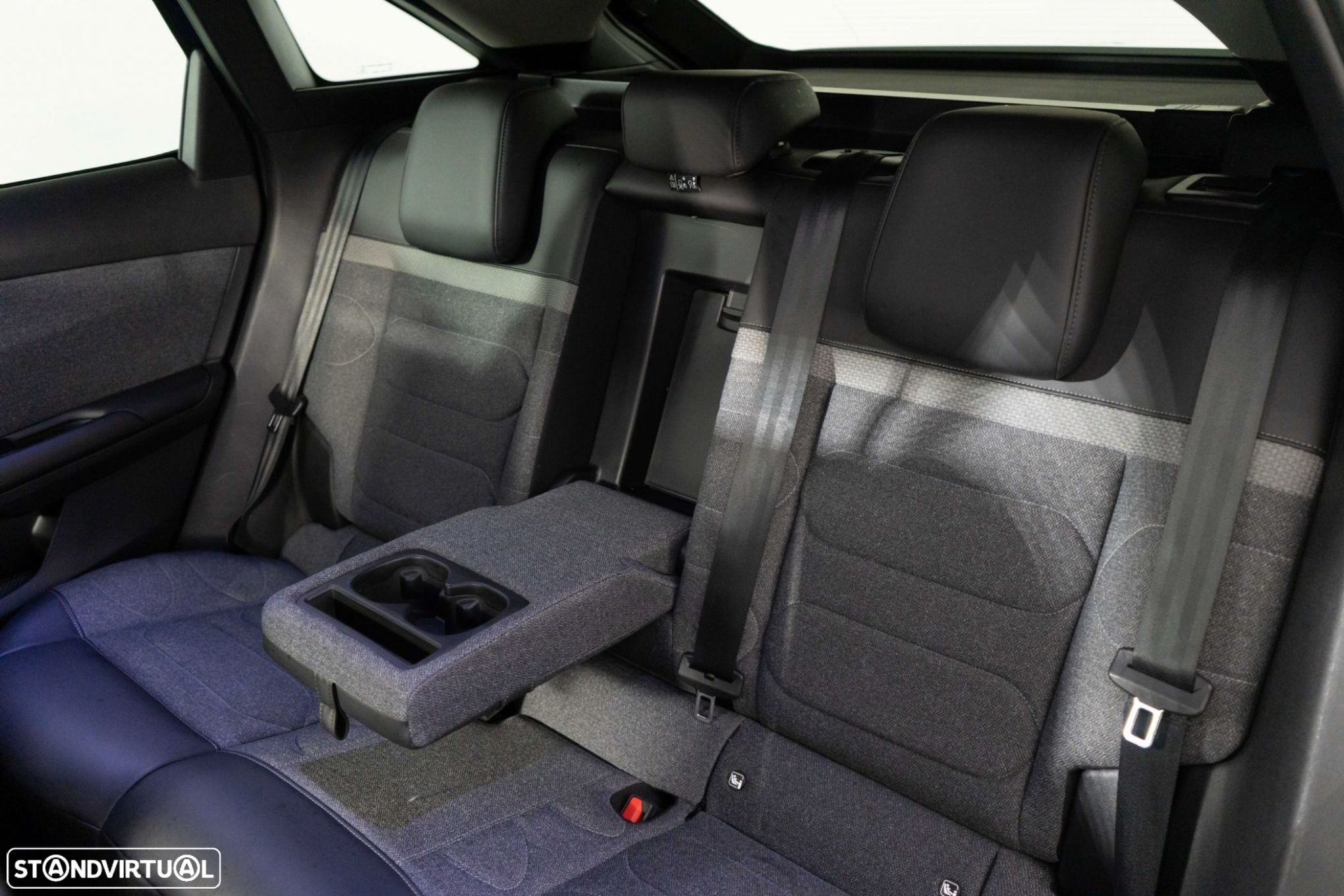 Citroën C5 X 1.2 PureTech Shine EAT8 - 9