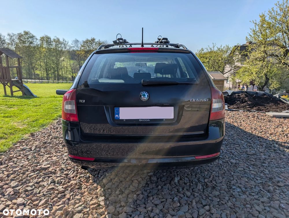 Skoda Octavia 1.6 TDI Ambiente - 6