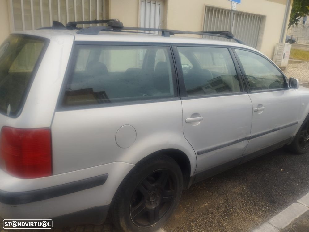 VW Passat 1.9 TDi Confortline - 5