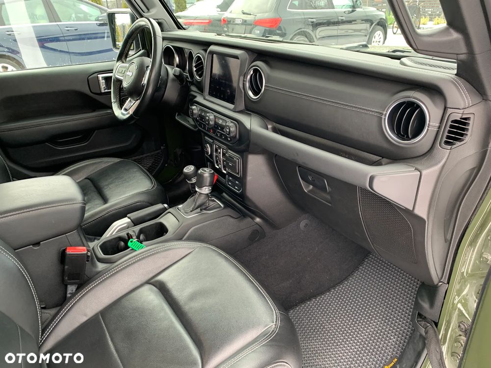 Jeep Wrangler Unlimited 3.6 Automatik Sahara - 11