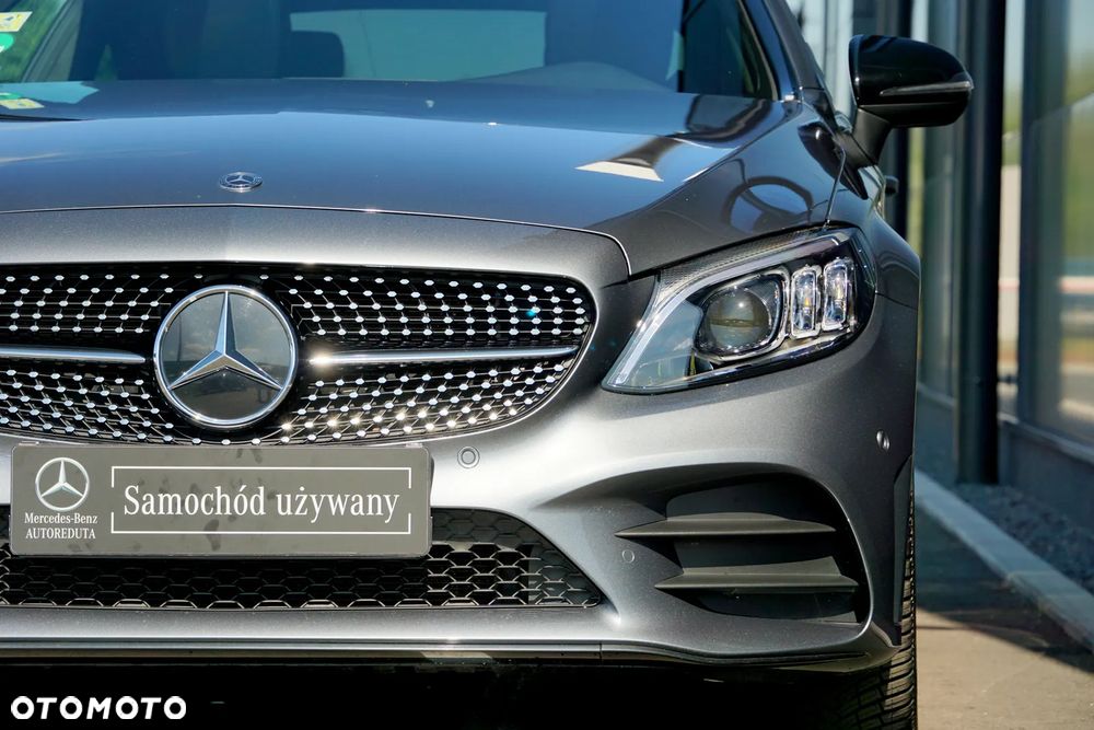 Mercedes-Benz Klasa C 300 9G-TRONIC - 11