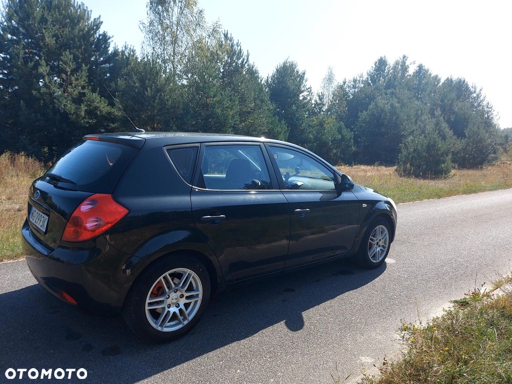 Kia Ceed 1.4 Comfort - 4