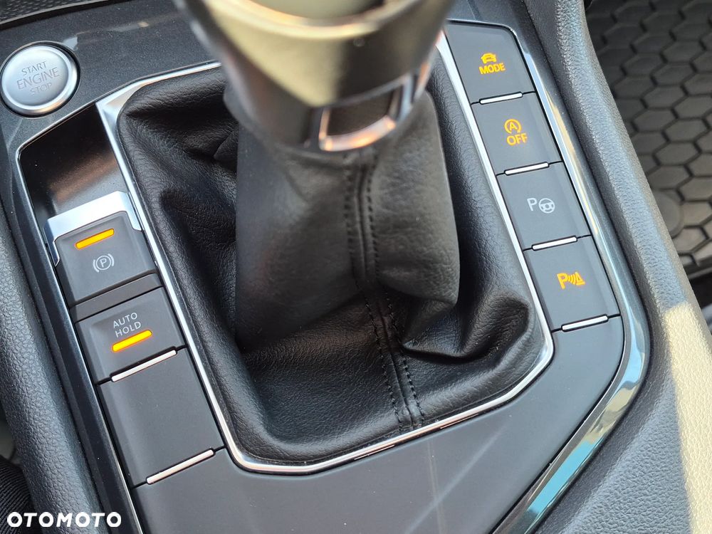 Volkswagen Tiguan 1.5 TSI EVO Comfortline - 32