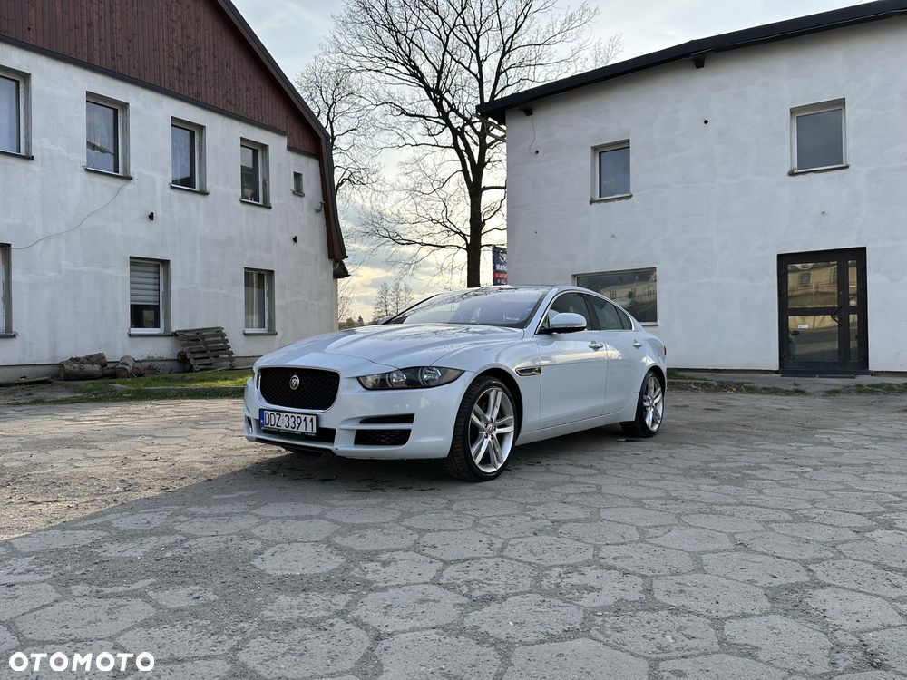 Jaguar XE S - 2