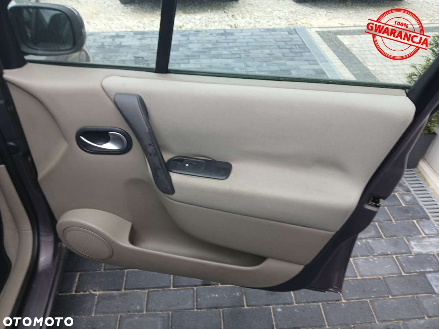 Renault Scenic 1.6 16V Emotion Plus - 32