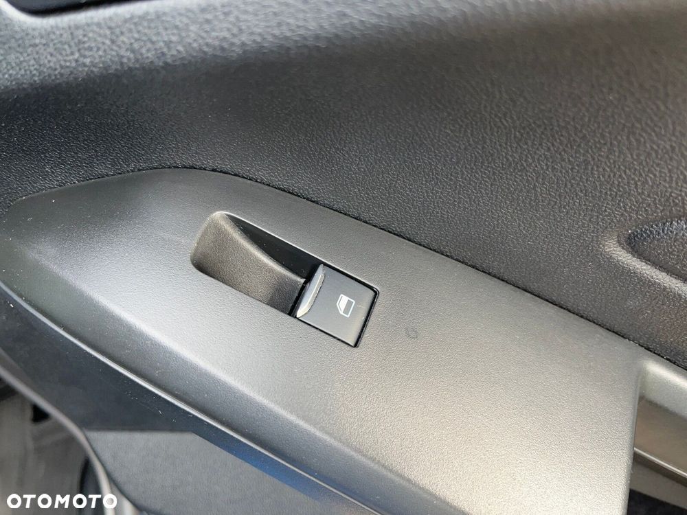 Ford Focus 1.0 EcoBoost Titanium - 18