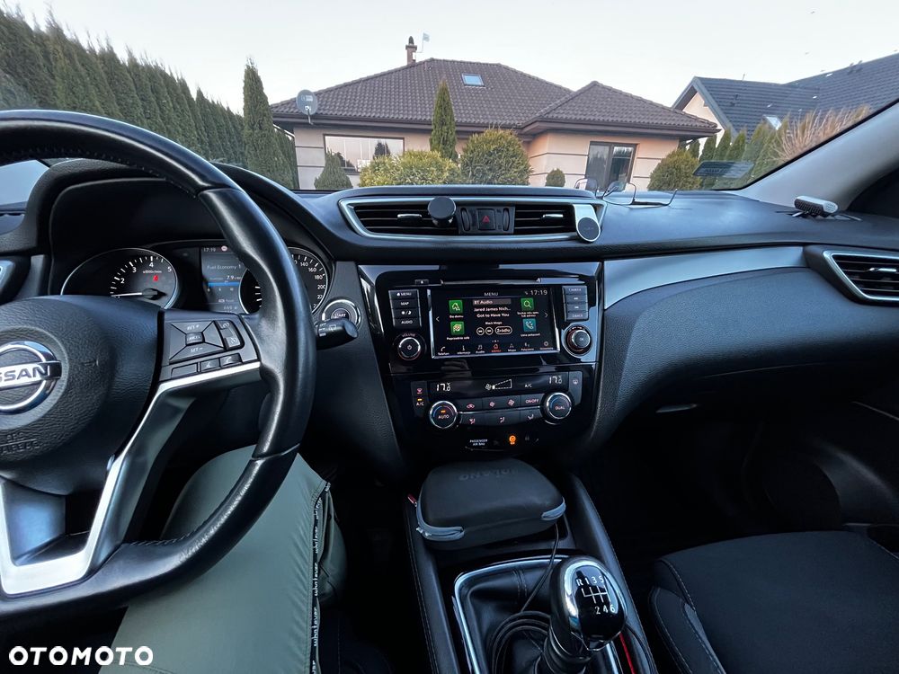 Nissan Qashqai 1.3 DIG-T N-Connecta - 12