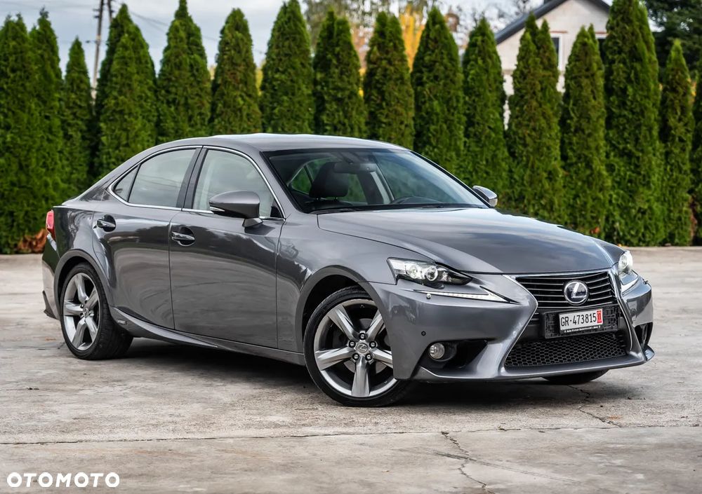 Lexus IS 300h Prestige EU6 - 12