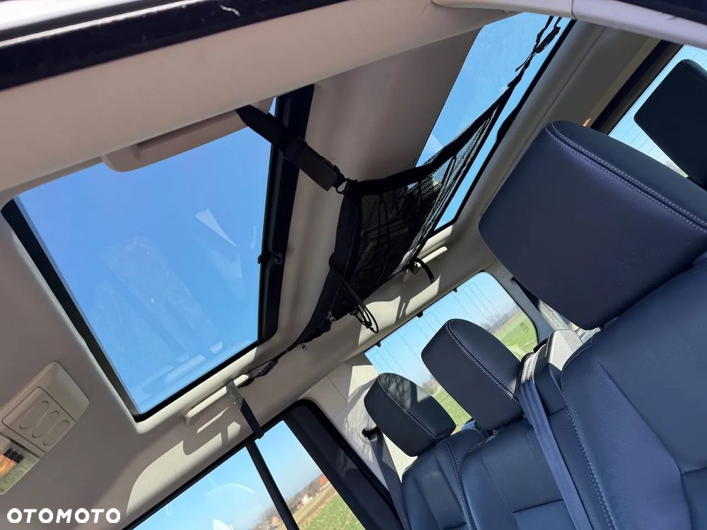 Land Rover Discovery IV 3.0 SD V6 HSE - 27