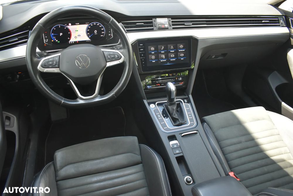 Volkswagen Passat 2.0 TDI DSG Highline - 16