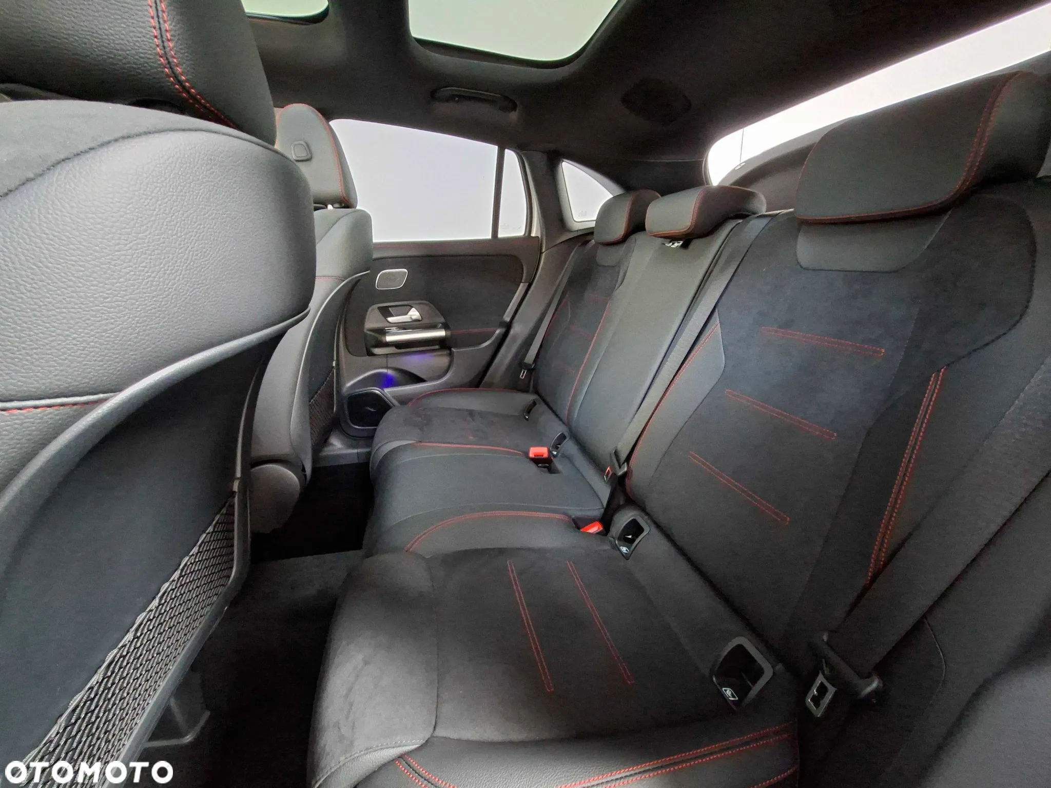 Mercedes-Benz GLA 220 d 4-Matic AMG Line 8G-DCT - 12