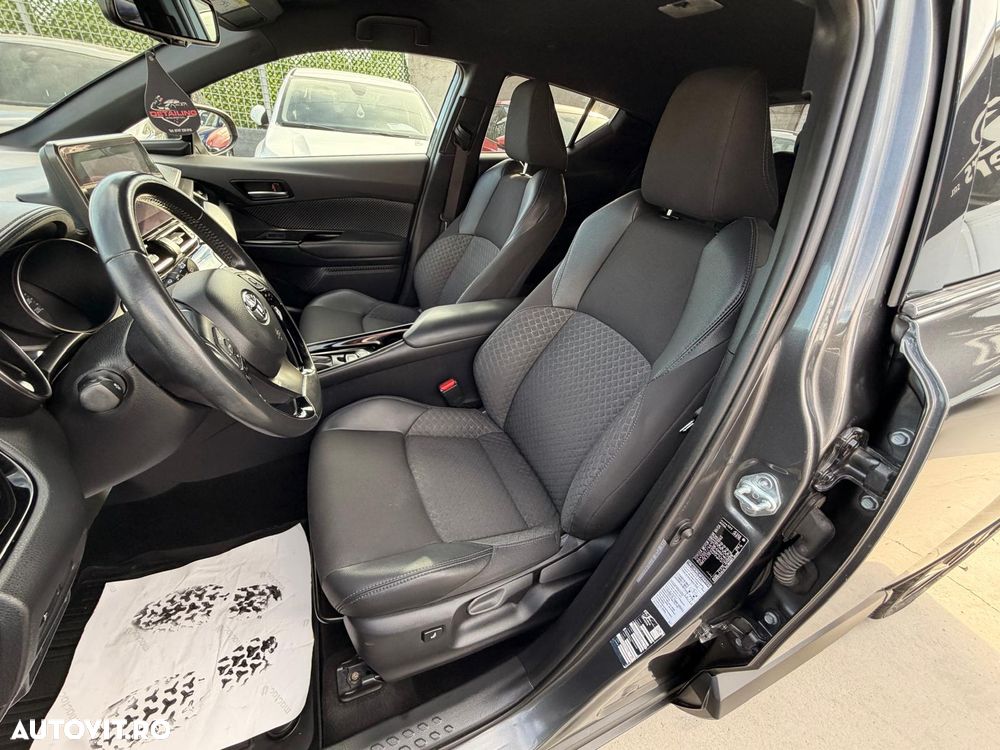 Toyota C-HR 1.8 HSD 122 CP 4x2 CVT Style - 16