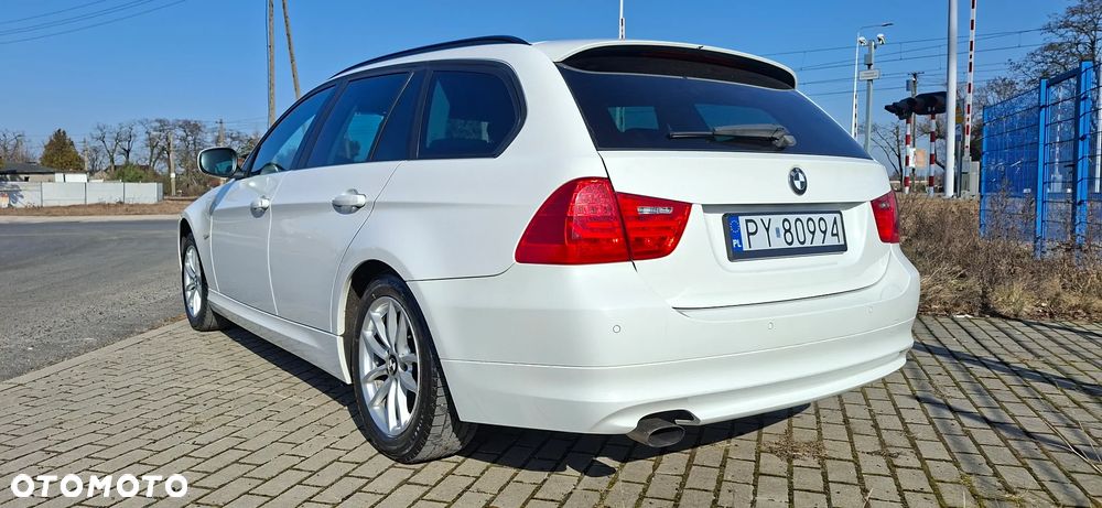 BMW Seria 3 318i - 10