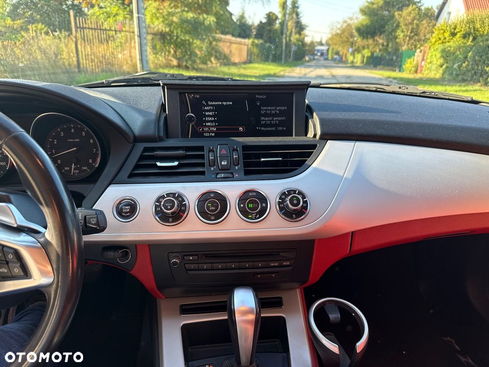 BMW Z4 sDrive30i - 13