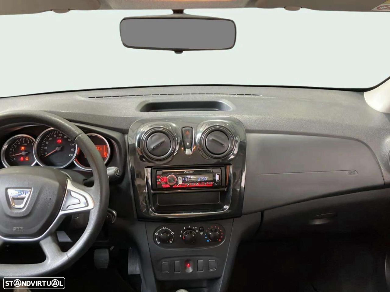 Dacia Sandero - 12