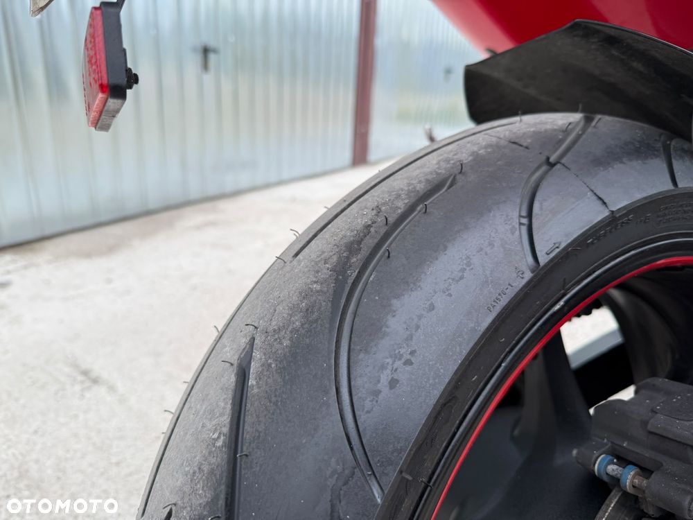 Yamaha R6 - 23