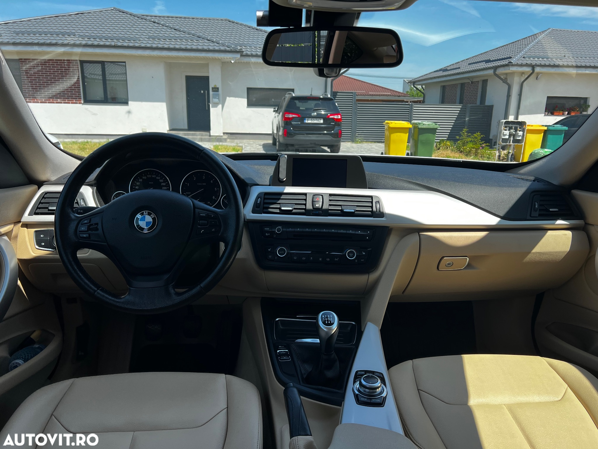 BMW Seria 3 318d - 9