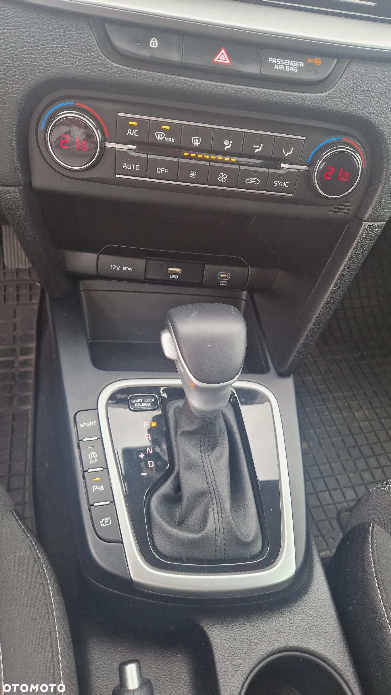 Kia Ceed 1.5 T-GDI Business Line DCT - 10