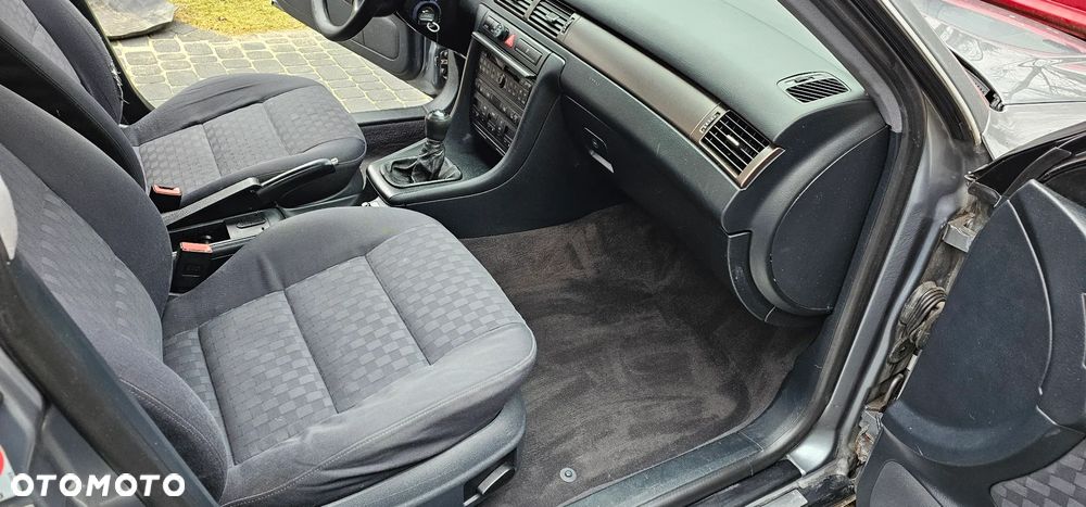Audi A6 - 12