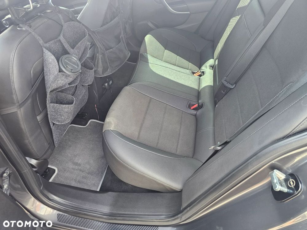 Opel Insignia 1.8 Cosmo - 12