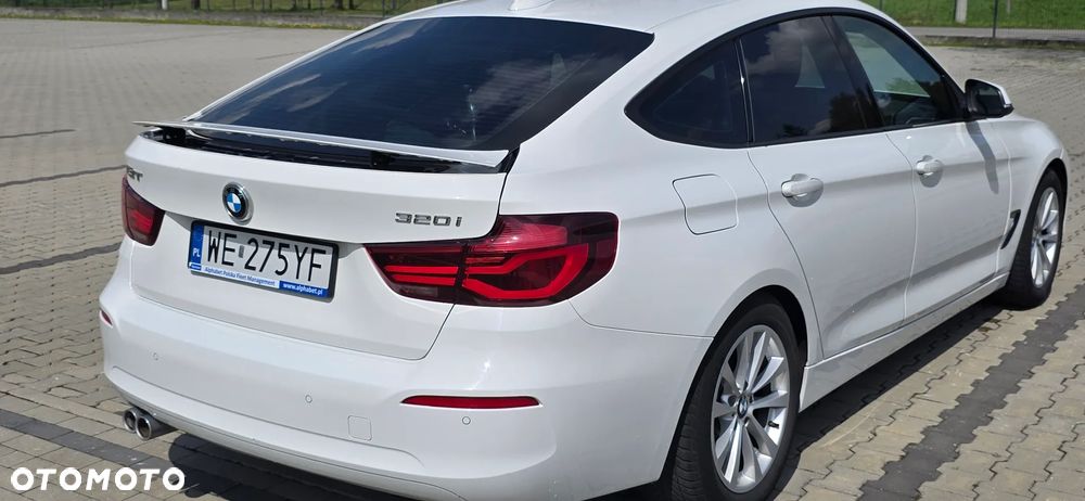 BMW 3GT 320i GPF - 20