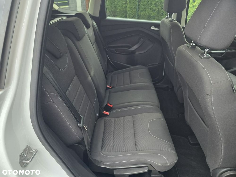 Ford Kuga 2.0 TDCi 2x4 SYNC - 9