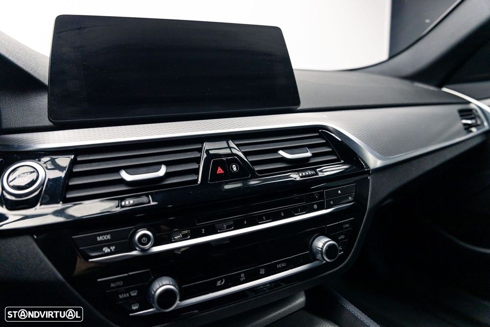 BMW 530 e iPerformance Pack M - 36