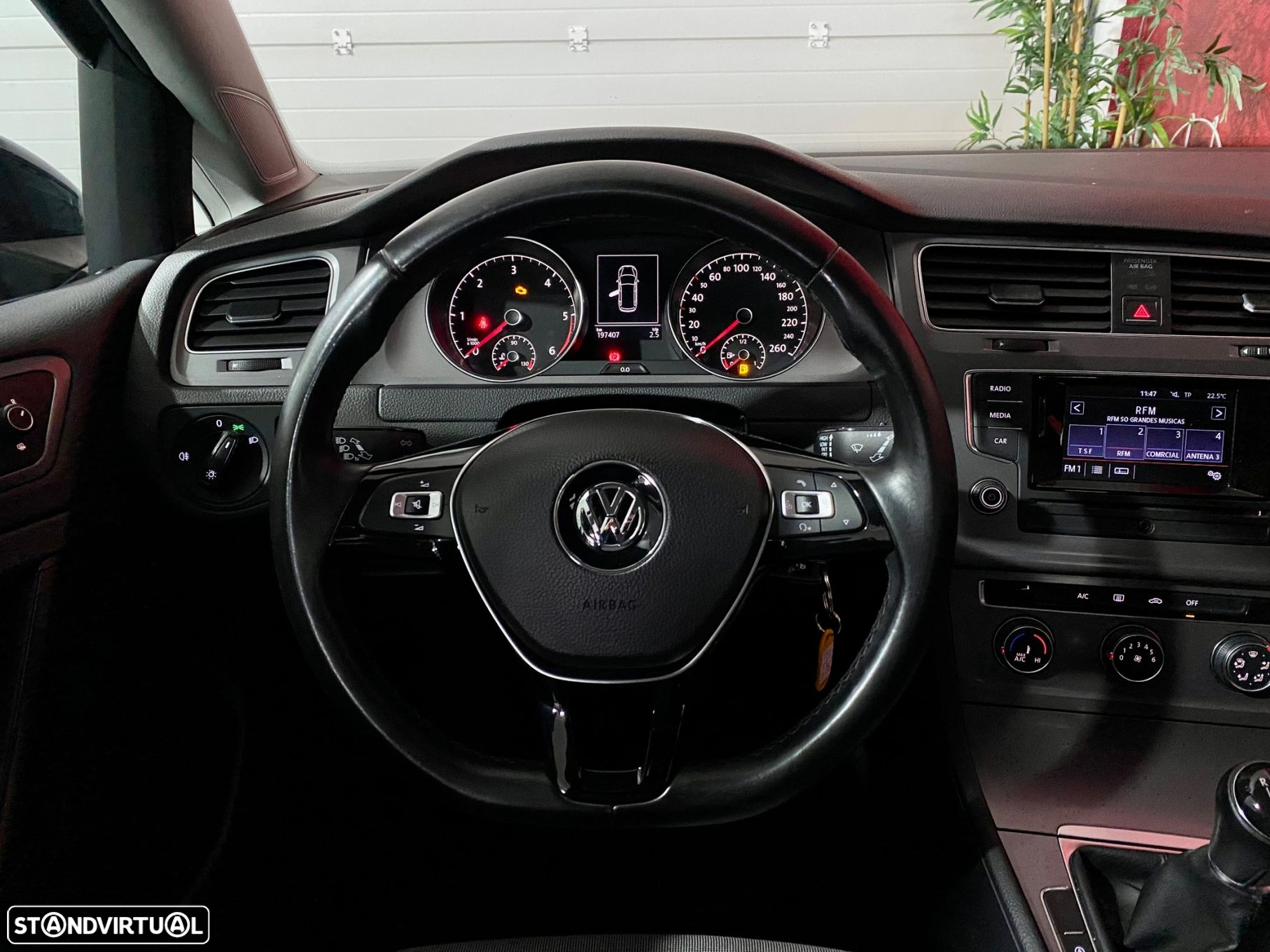 VW Golf Variant 1.6 TDi Highline - 23