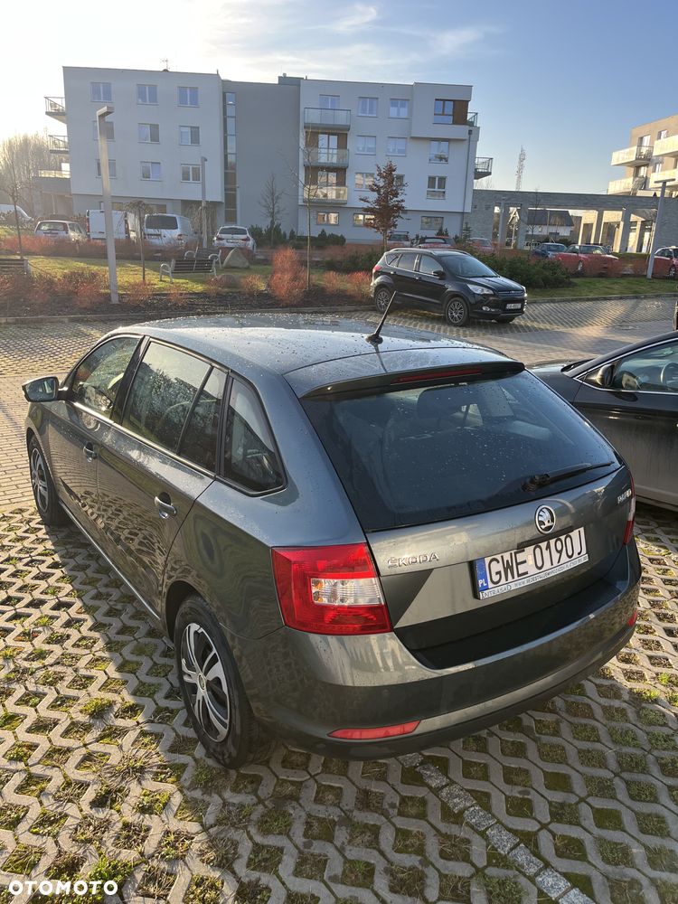 Skoda RAPID 1.2 TSI (Green tec) Style - 4