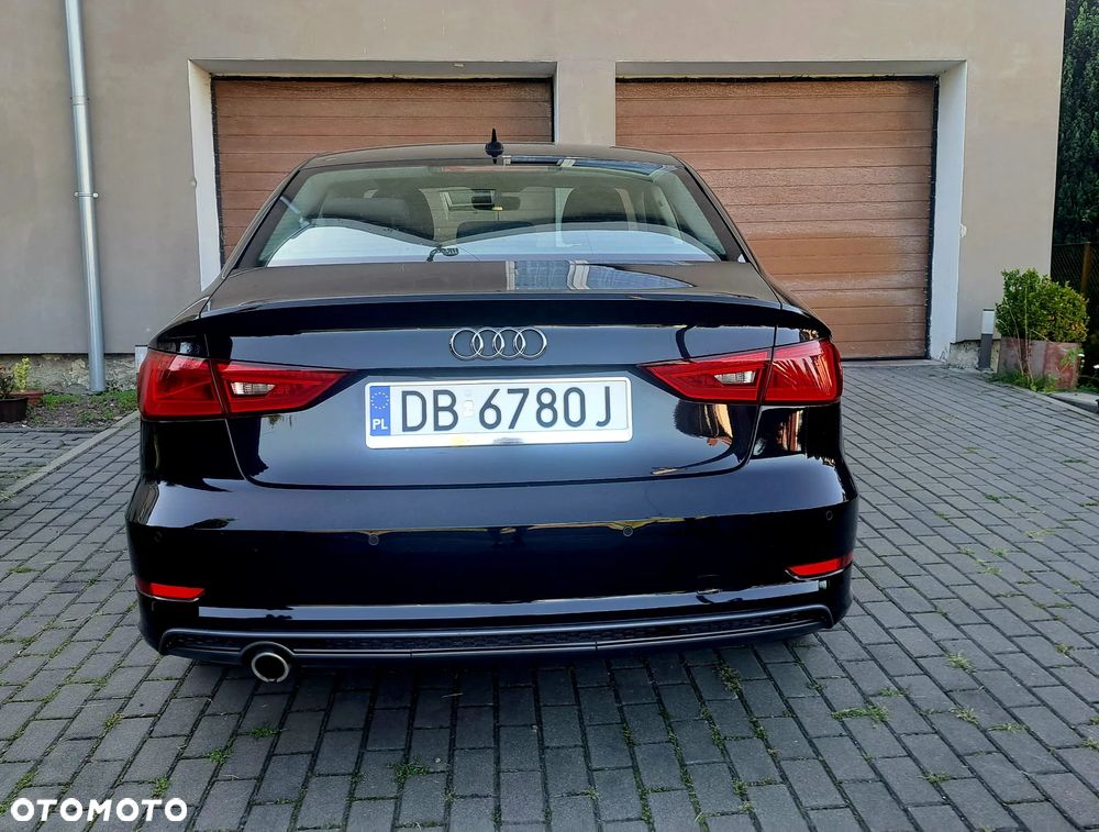 Audi A3 1.6 TDI (clean diesel) S tronic Ambiente - 8