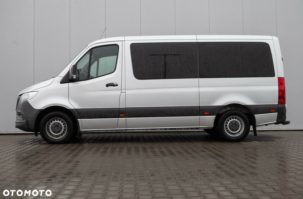 Mercedes-Benz Sprinter - 12
