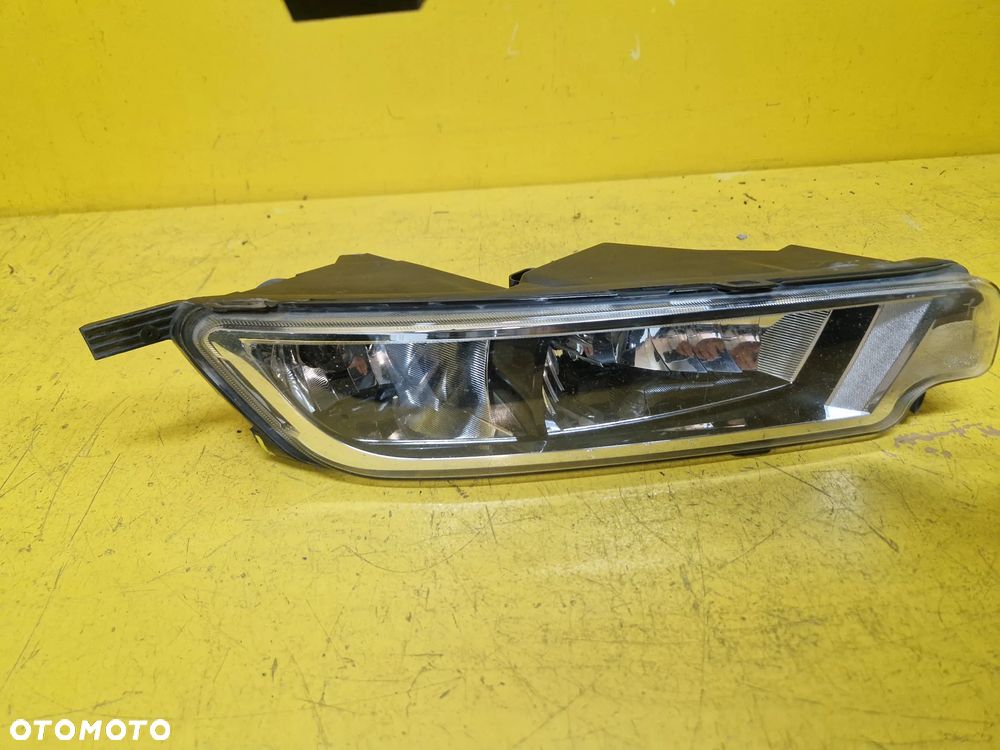 VW PASSAT B8 HALOGEN PRAWY PRZOD 3G0941661J - 1