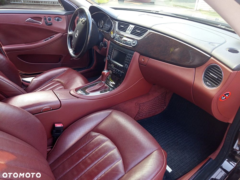 Mercedes-Benz CLS - 38