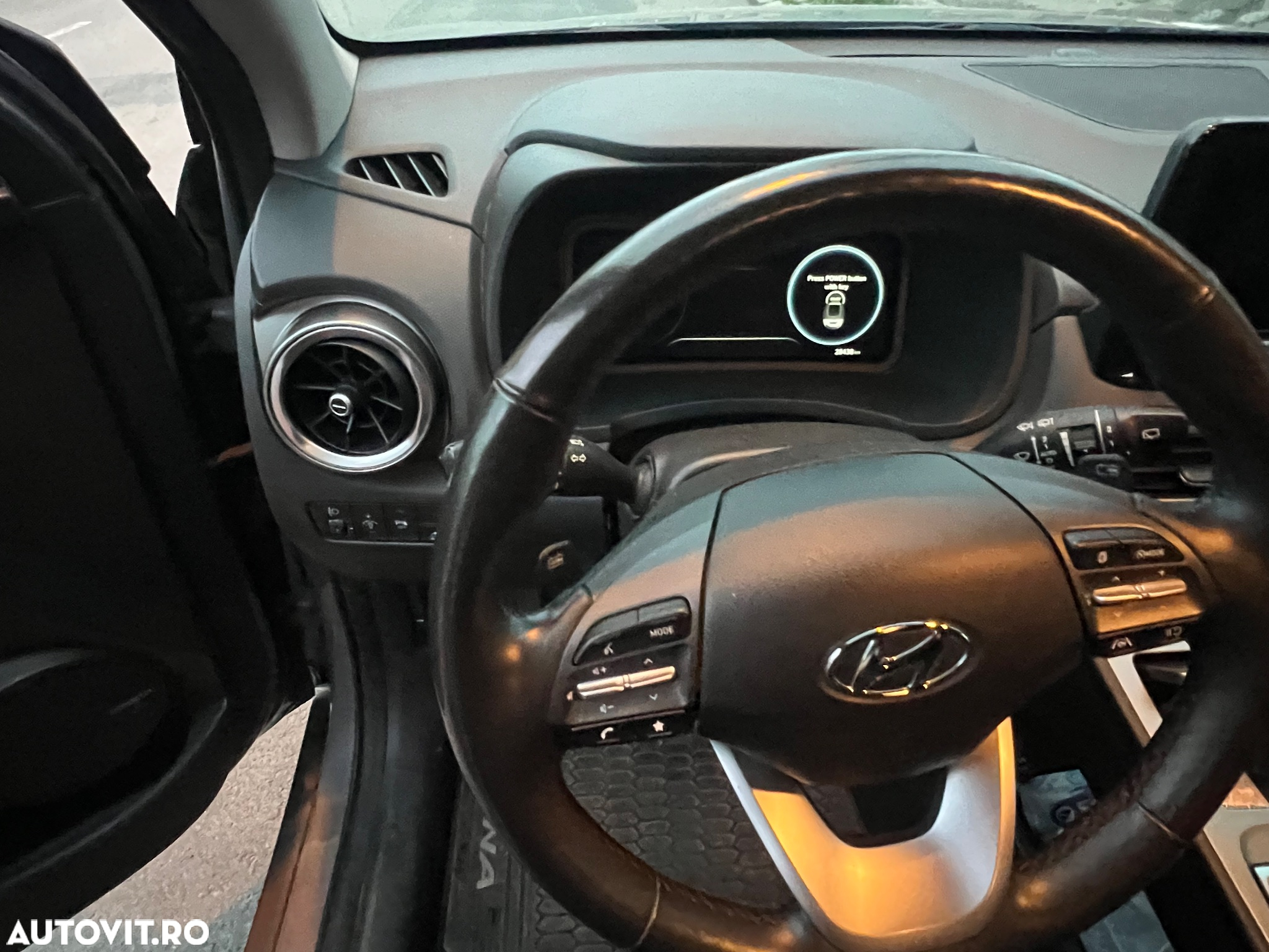 Hyundai KONA Electric 204CP Highway + Navi - 4