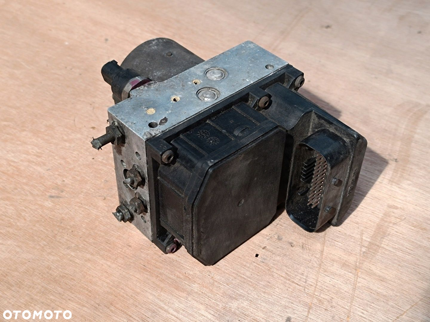 Pompa ABS Vito 2.2 CDI W639 03-14 A0014460989 - 5