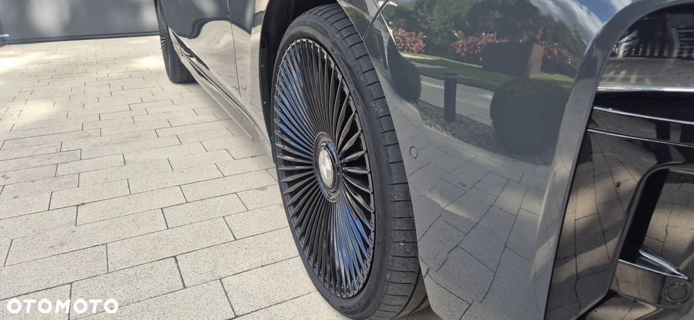 BMW Seria 7 - 10