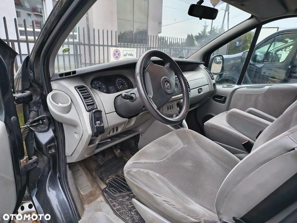 Opel Vivaro Tour - 6