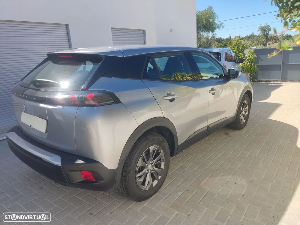 Peugeot e-2008 - 9