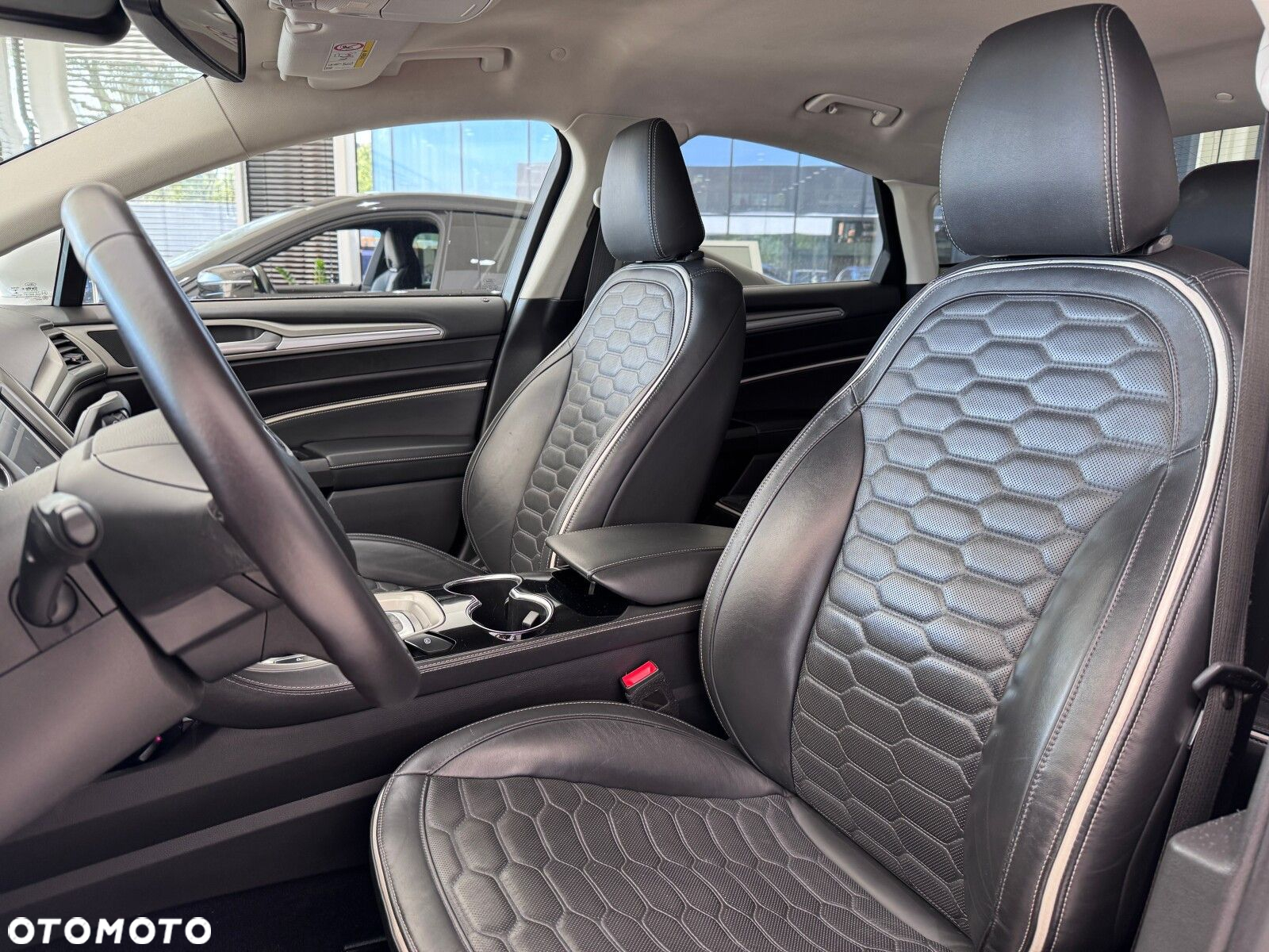 Ford Mondeo - 10