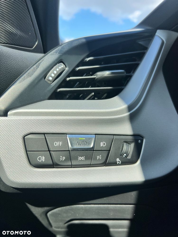 BMW Seria 2 220i - 12