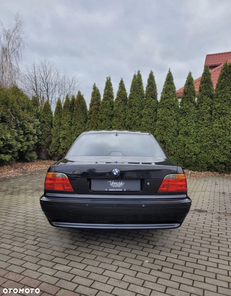BMW Seria 7 740i - 6